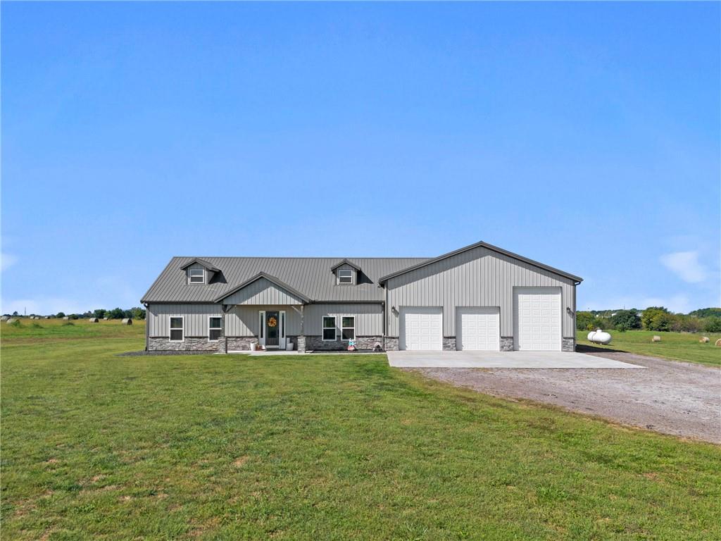 Listing Photo MLS #HMS2578277