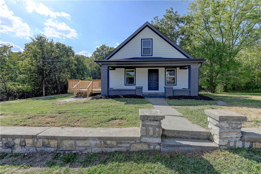 Listing Photo MLS #HMS2578722