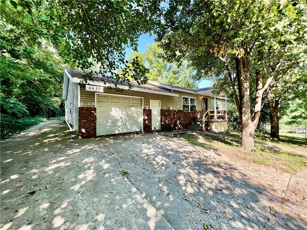 Listing Photo MLS #HMS2578866