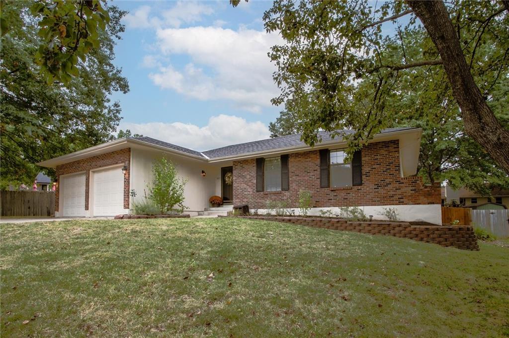 Listing Photo MLS #HMS2579106