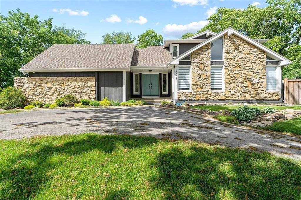 Listing Photo MLS #HMS2579676