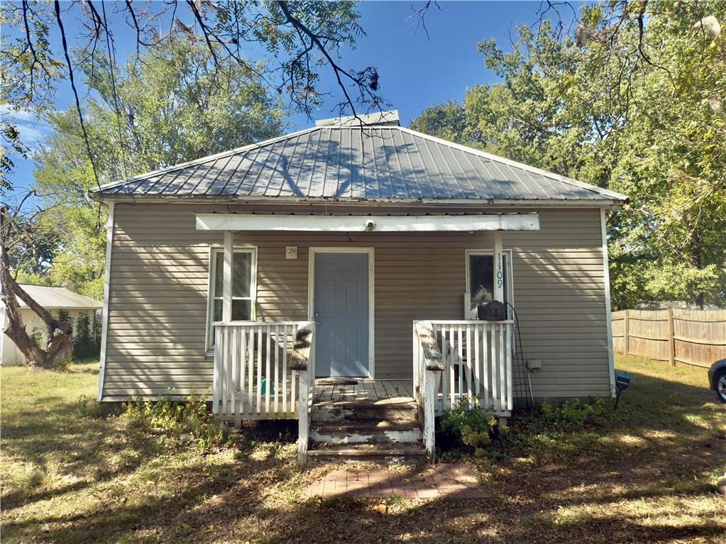 Listing Photo MLS #HMS2579906