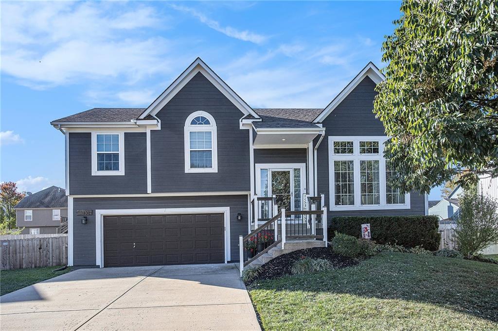 Listing Photo MLS #HMS2579953