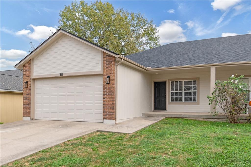 Listing Photo MLS #HMS2581230