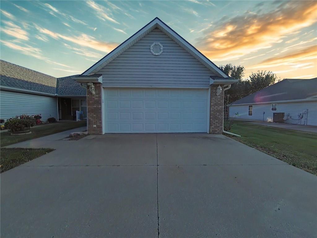 Listing Photo MLS #HMS2581237