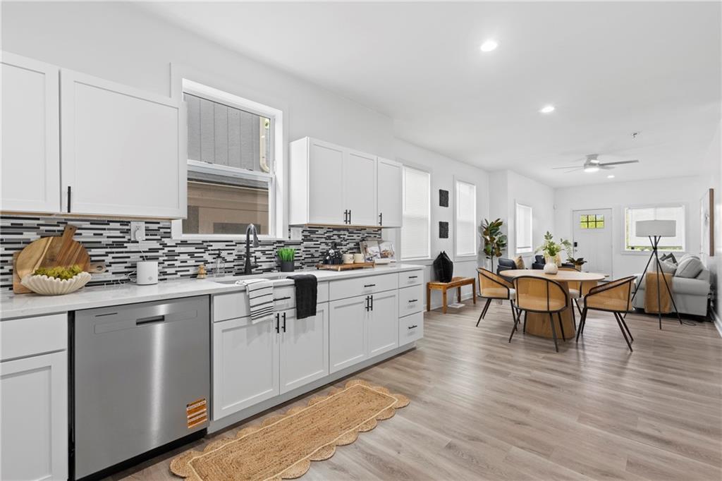 Listing Photo MLS #HMS2581256