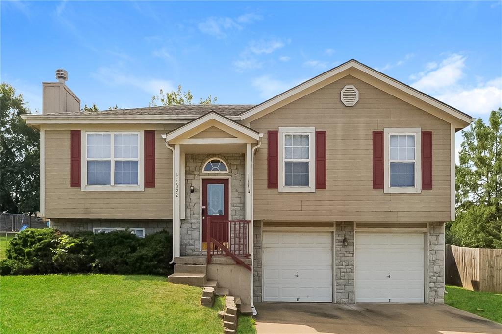 Listing Photo MLS #HMS2581300