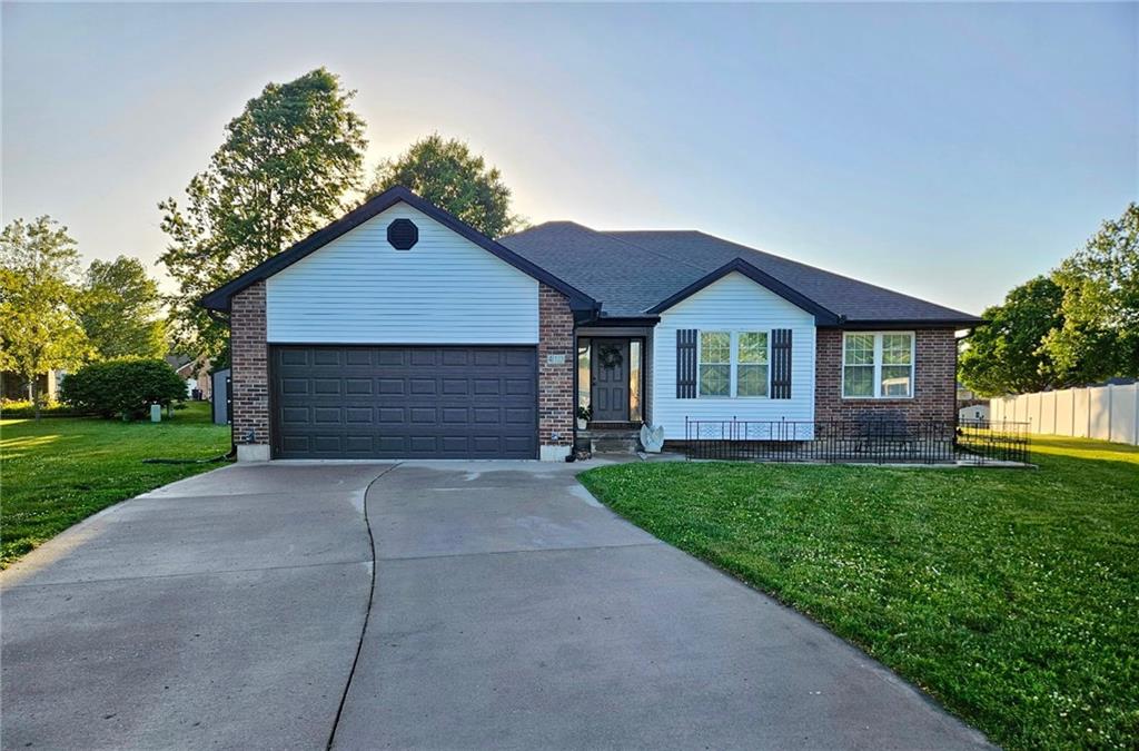 Listing Photo MLS #HMS2581609