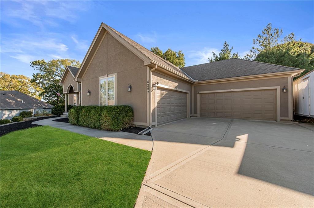 Listing Photo MLS #HMS2581879