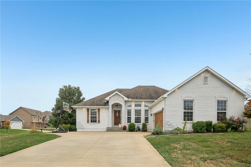 Listing Photo MLS #HMS2581910