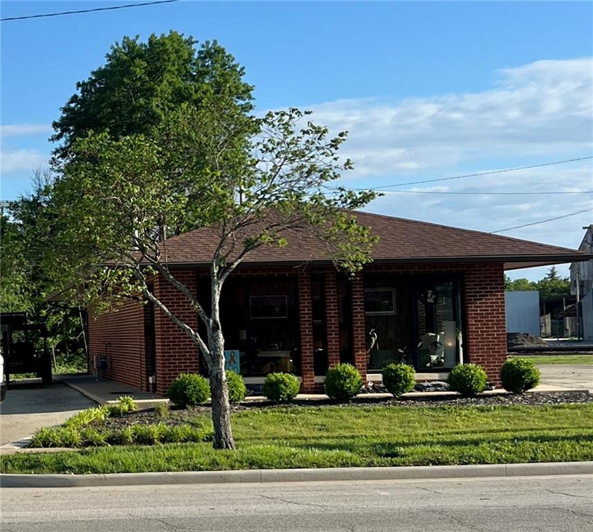 Listing Photo MLS #HMS2582199