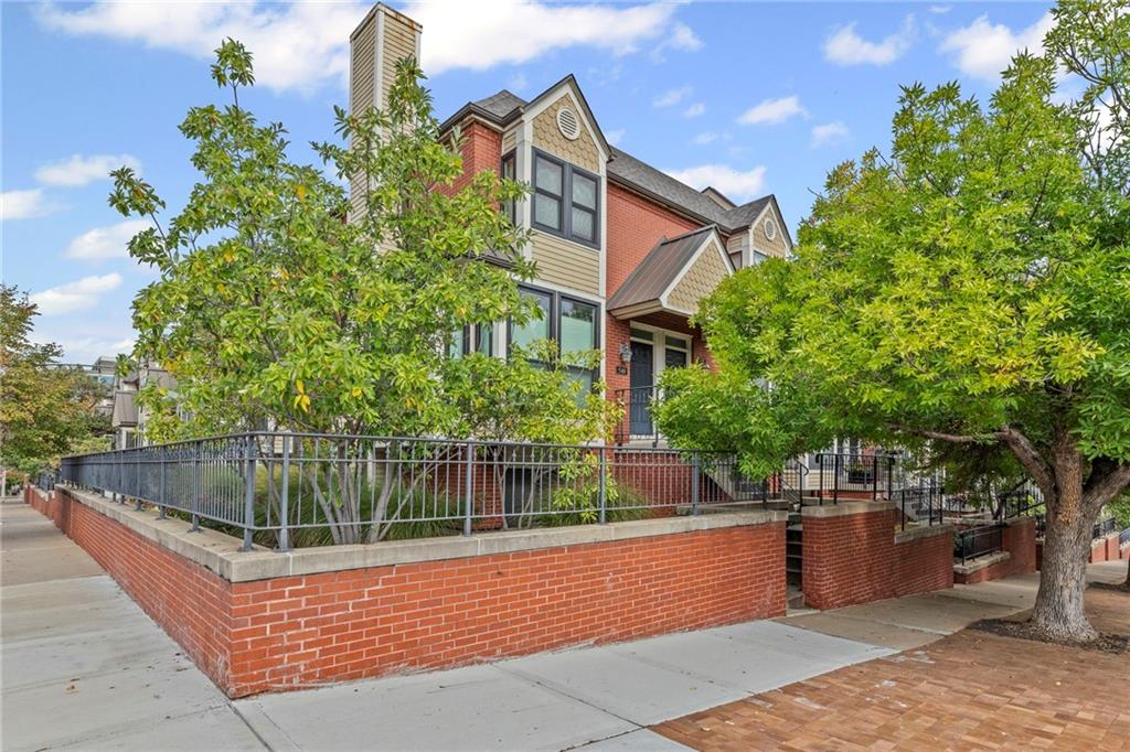 Listing Photo MLS #HMS2582318