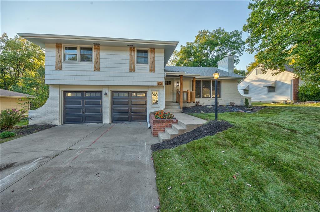 Listing Photo MLS #HMS2582370