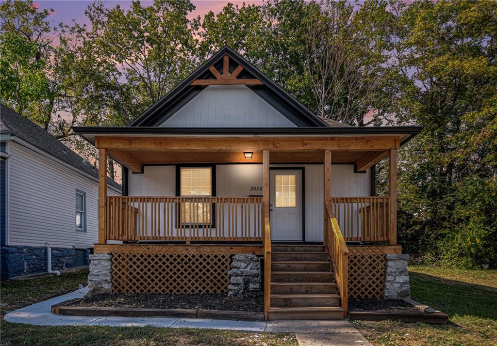 Listing Photo MLS #HMS2583114