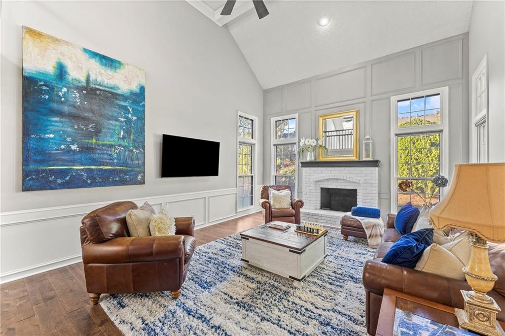 Listing Photo MLS #HMS2583156