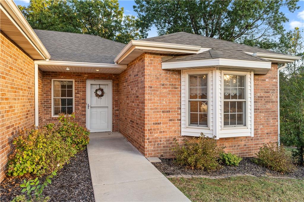 Listing Photo MLS #HMS2583171