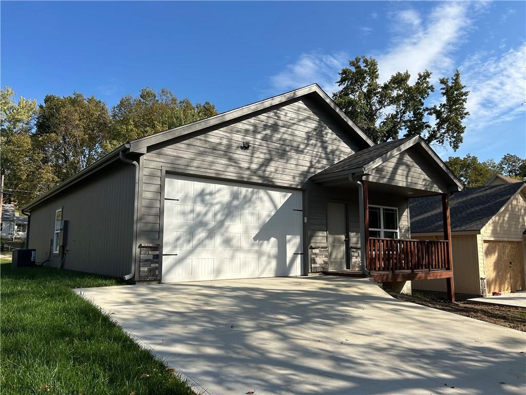 Listing Photo MLS #HMS2583324