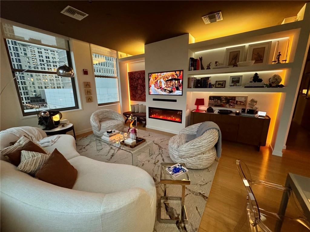 Listing Photo MLS #HMS2584184