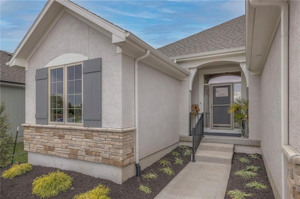 Listing Photo MLS #HMS2584461