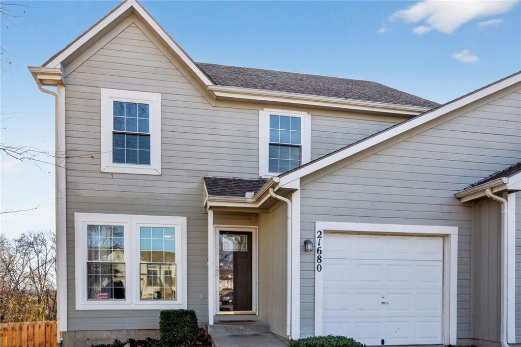 Listing Photo MLS #HMS2585155