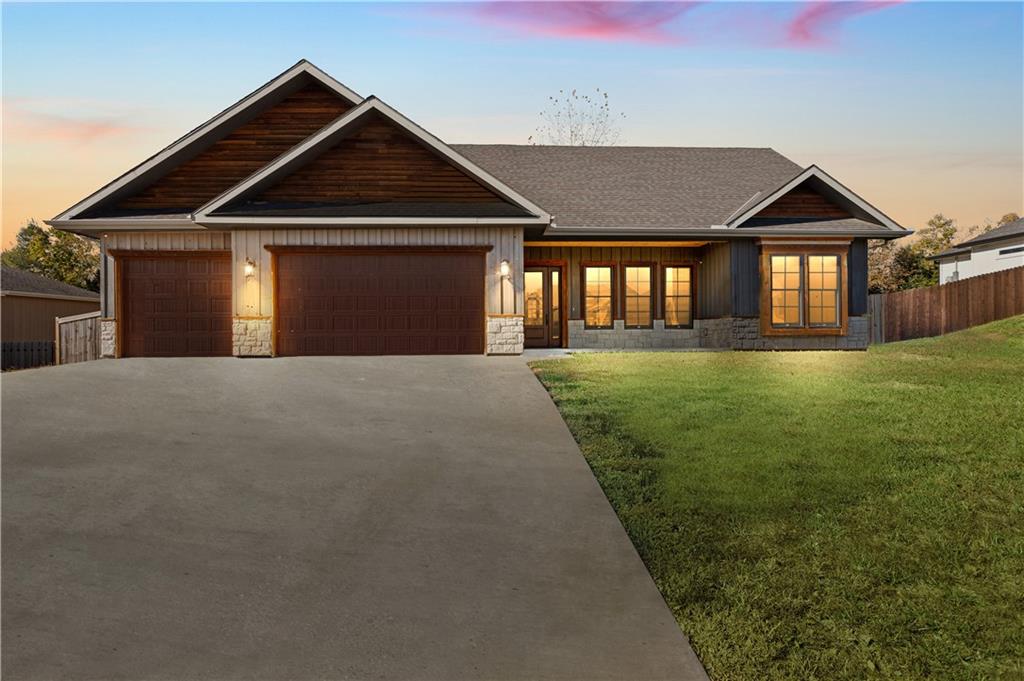 Listing Photo MLS #HMS2586679