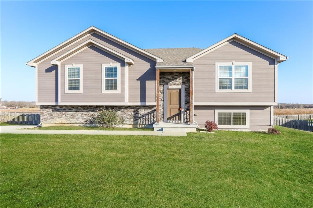 Listing Photo MLS #HMS2587179