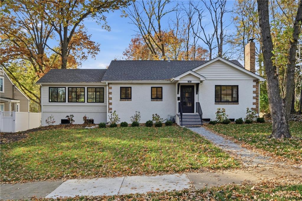 Listing Photo MLS #HMS2587277