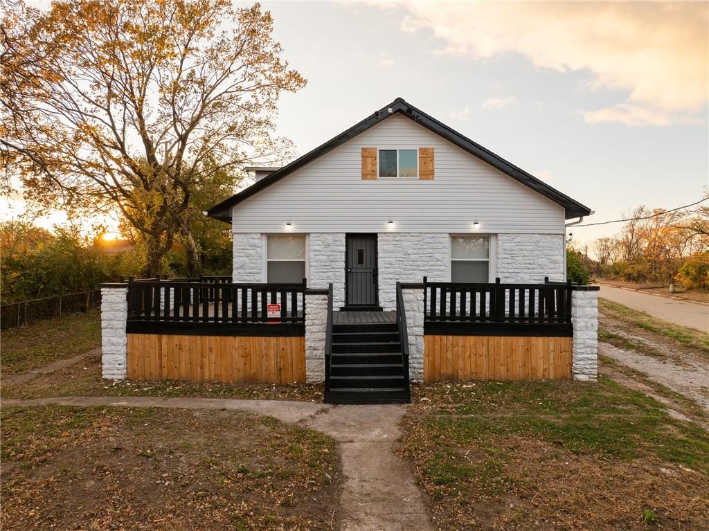 Listing Photo MLS #HMS2587576