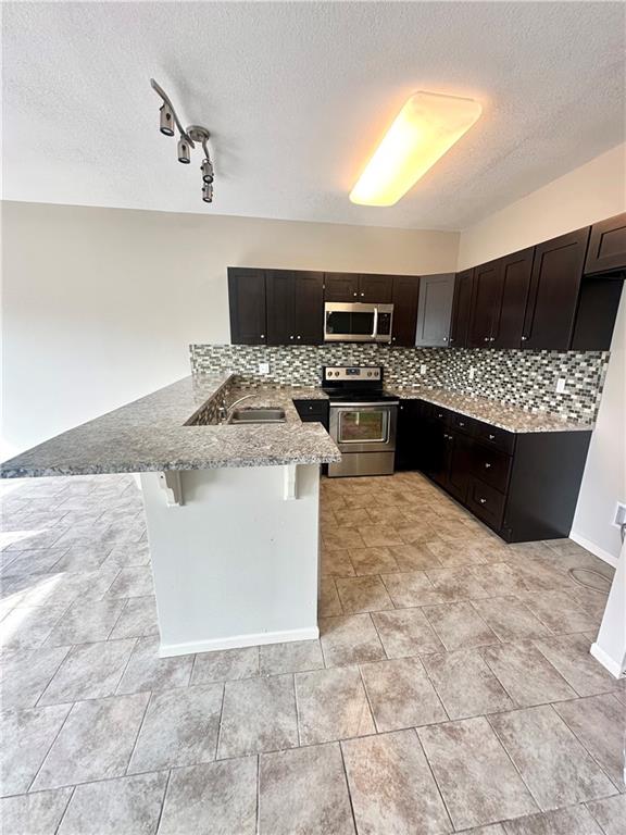 Listing Photo MLS #HMS2587639