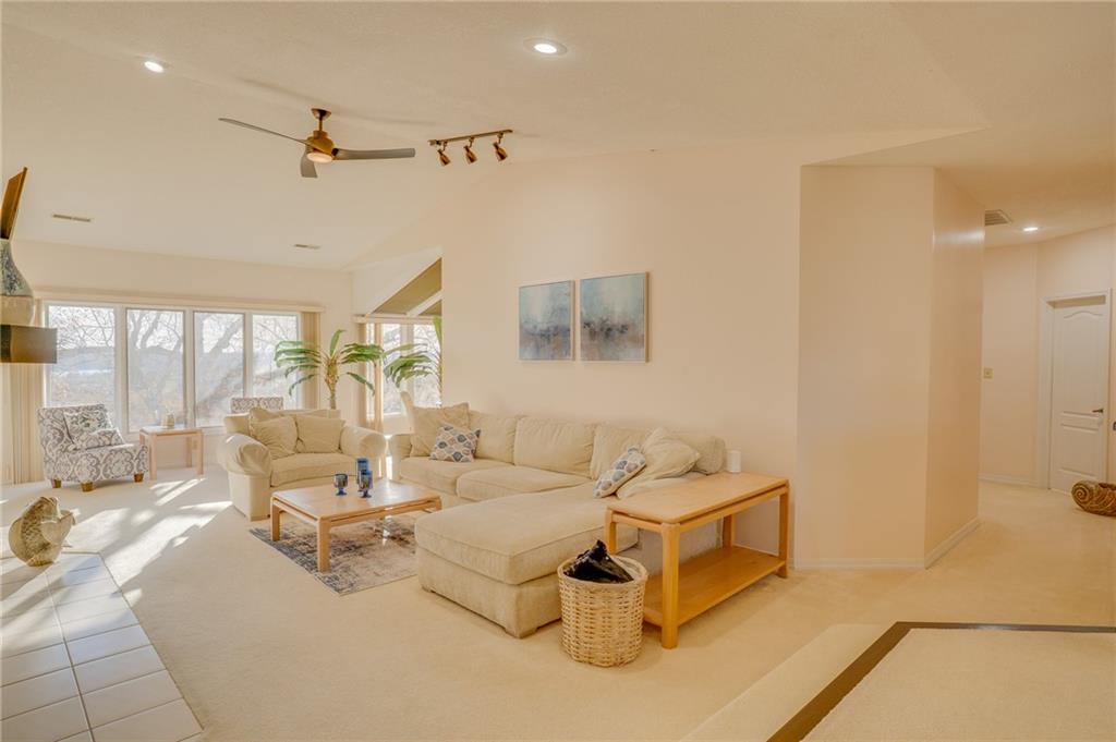 Listing Photo MLS #HMS2587740