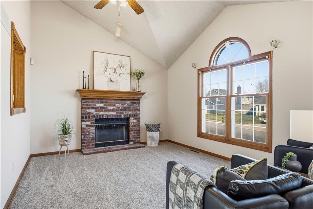 Listing Photo MLS #HMS2587867