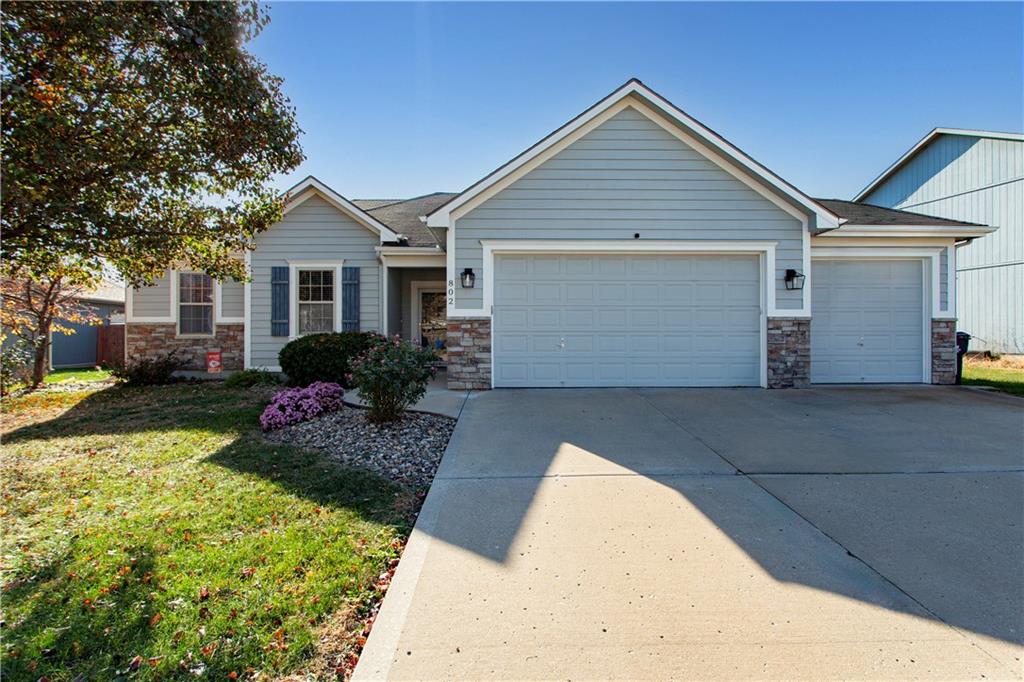 Listing Photo MLS #HMS2587968