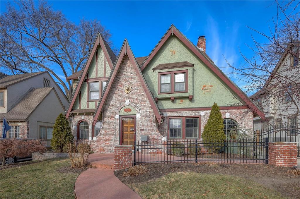 Listing Photo MLS #HMS2588295