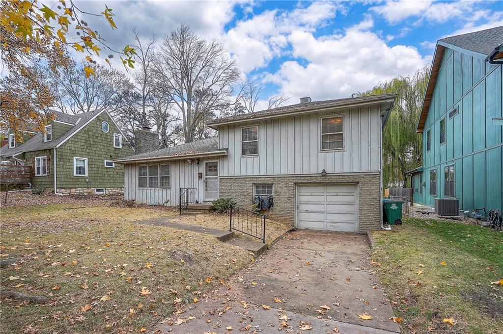 Listing Photo MLS #HMS2588796