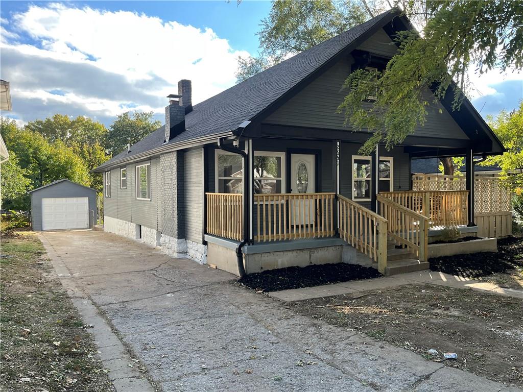 Listing Photo MLS #HMS2589568