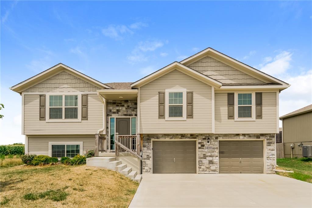 Listing Photo MLS #HMS2589815