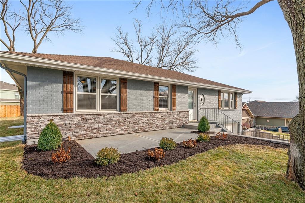 Listing Photo MLS #HMS2591839