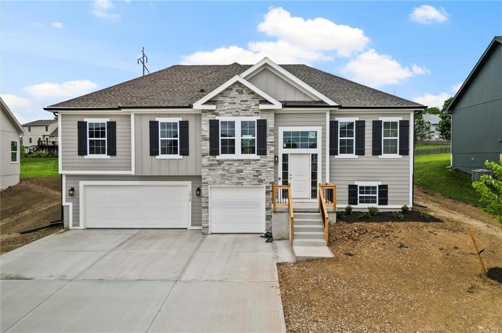 Listing Photo MLS #HMS2591919