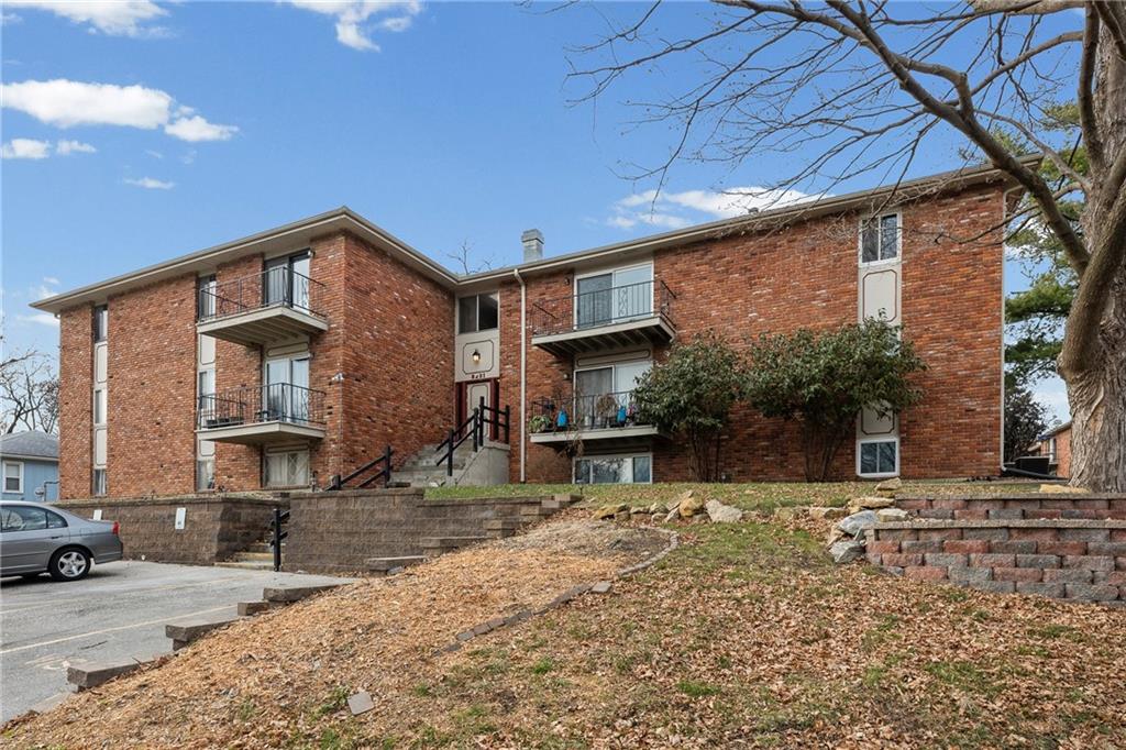 Listing Photo MLS #HMS2591936