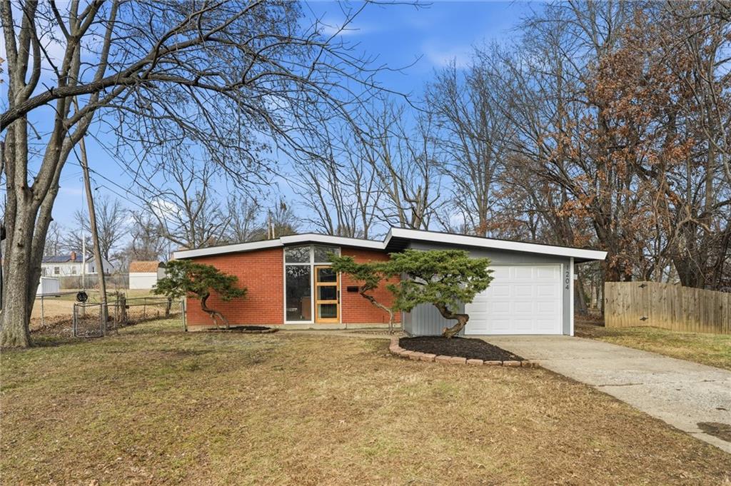 Listing Photo MLS #HMS2592126