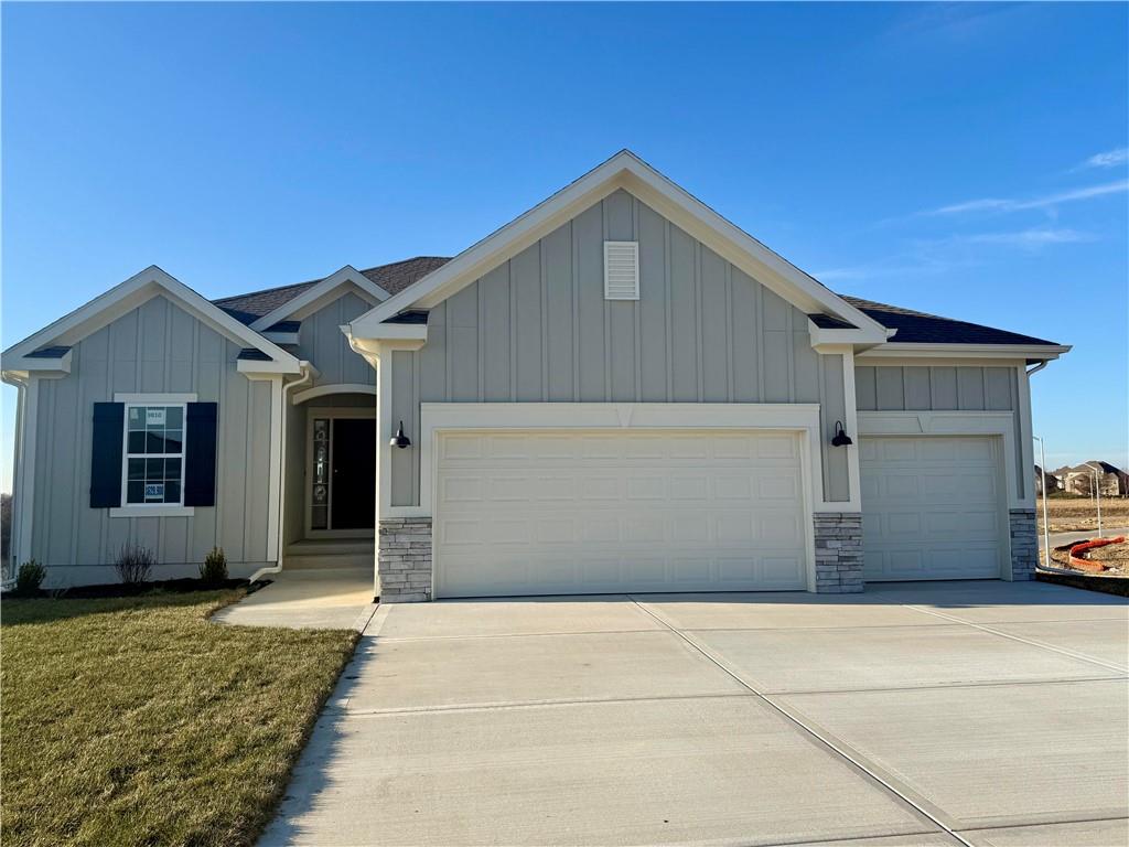 Listing Photo MLS #HMS2592356