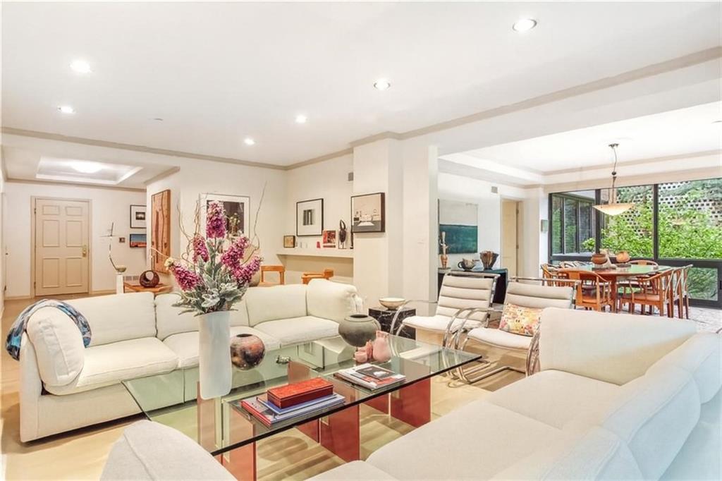 Listing Photo MLS #HMS2592422