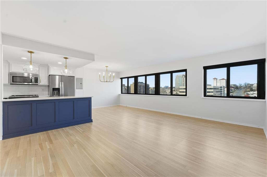 Listing Photo MLS #HMS2592551