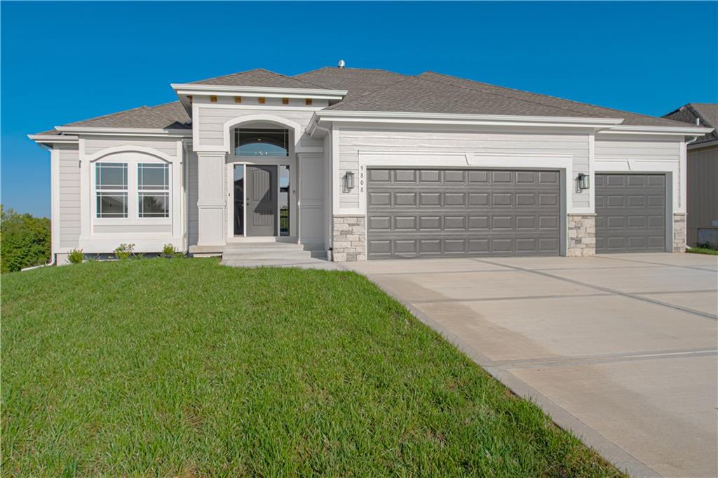 Listing Photo MLS #HMS2592783