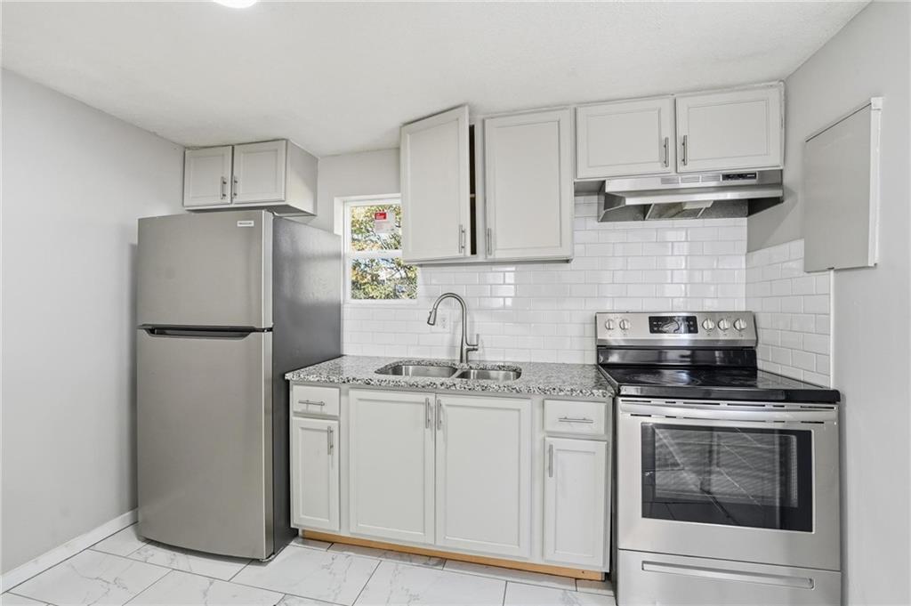 Listing Photo MLS #HMS2593195