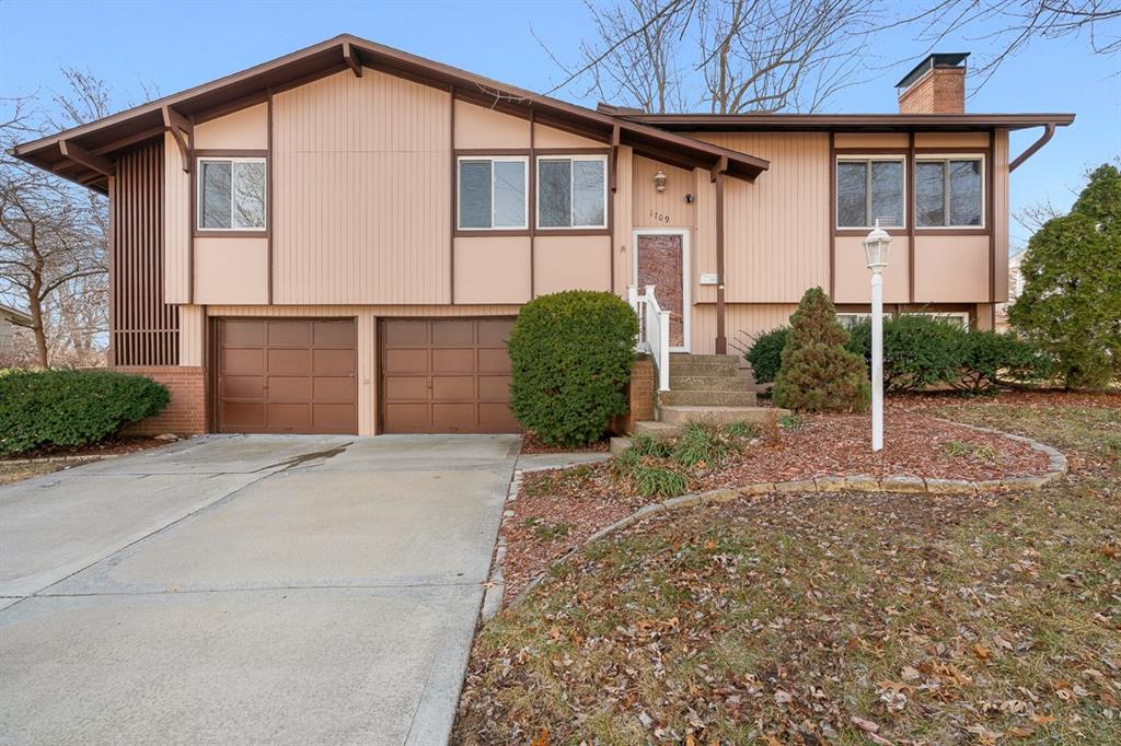 Listing Photo MLS #HMS2594295