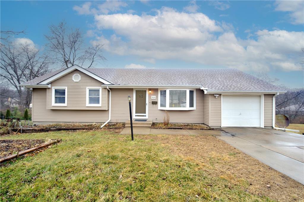 Listing Photo MLS #HMS2594314