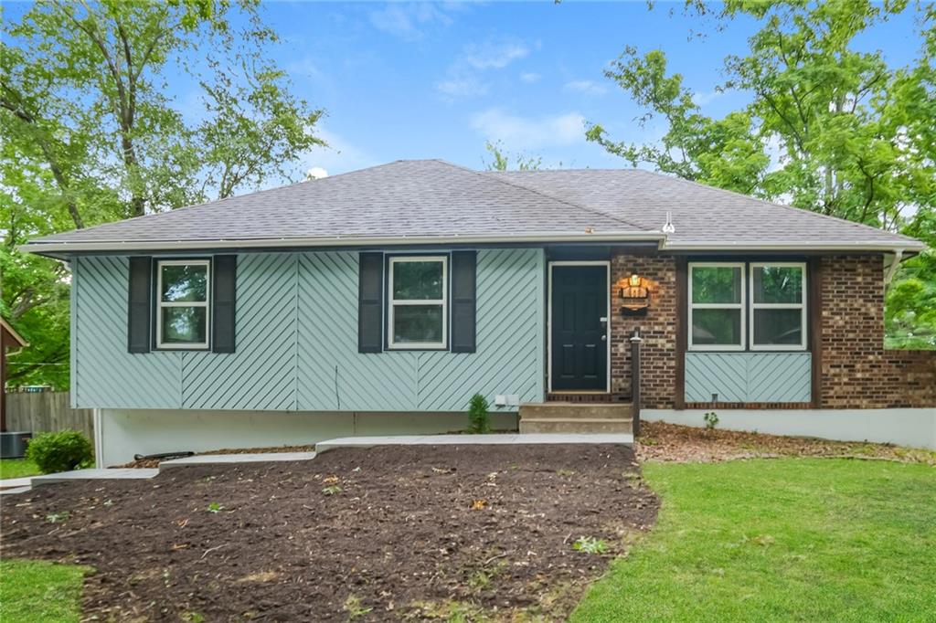 Listing Photo MLS #HMS2594318