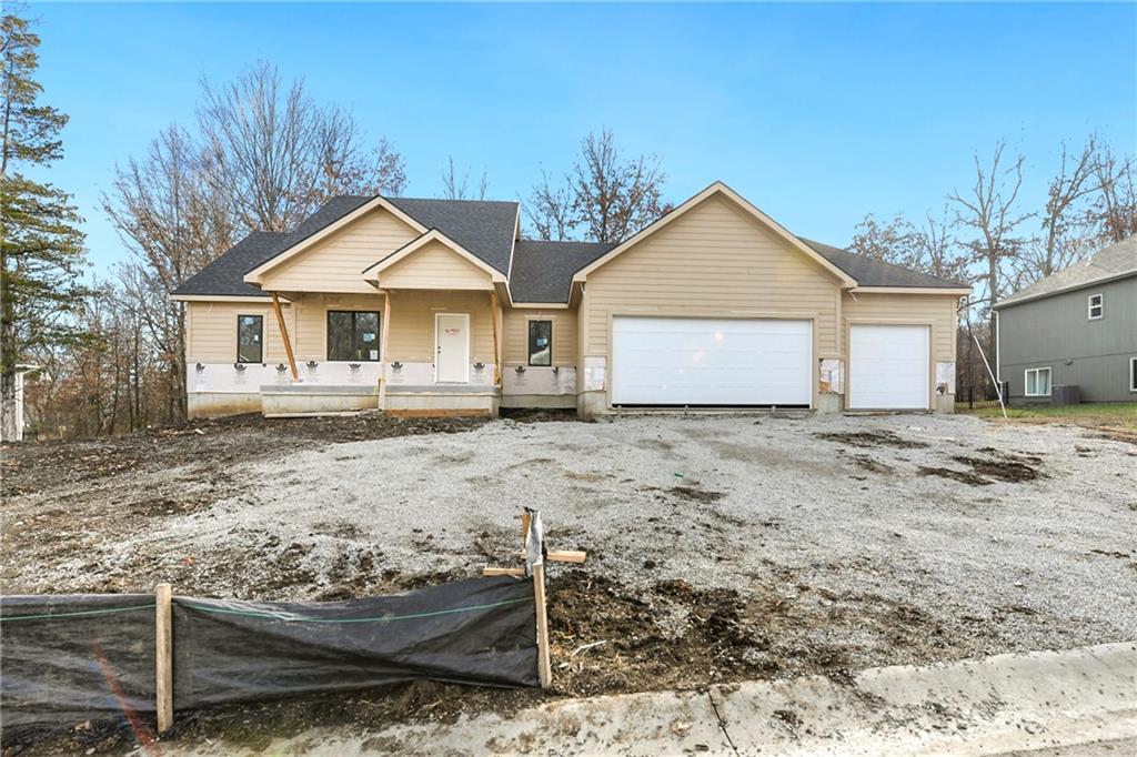 Listing Photo MLS #HMS2594378