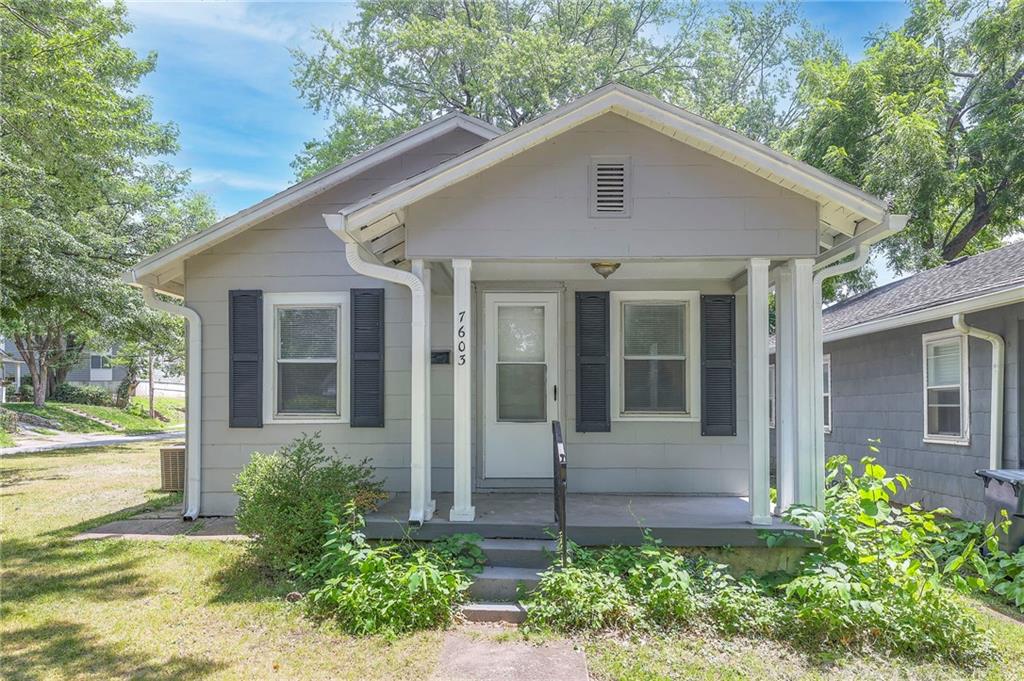 Listing Photo MLS #HMS2594389